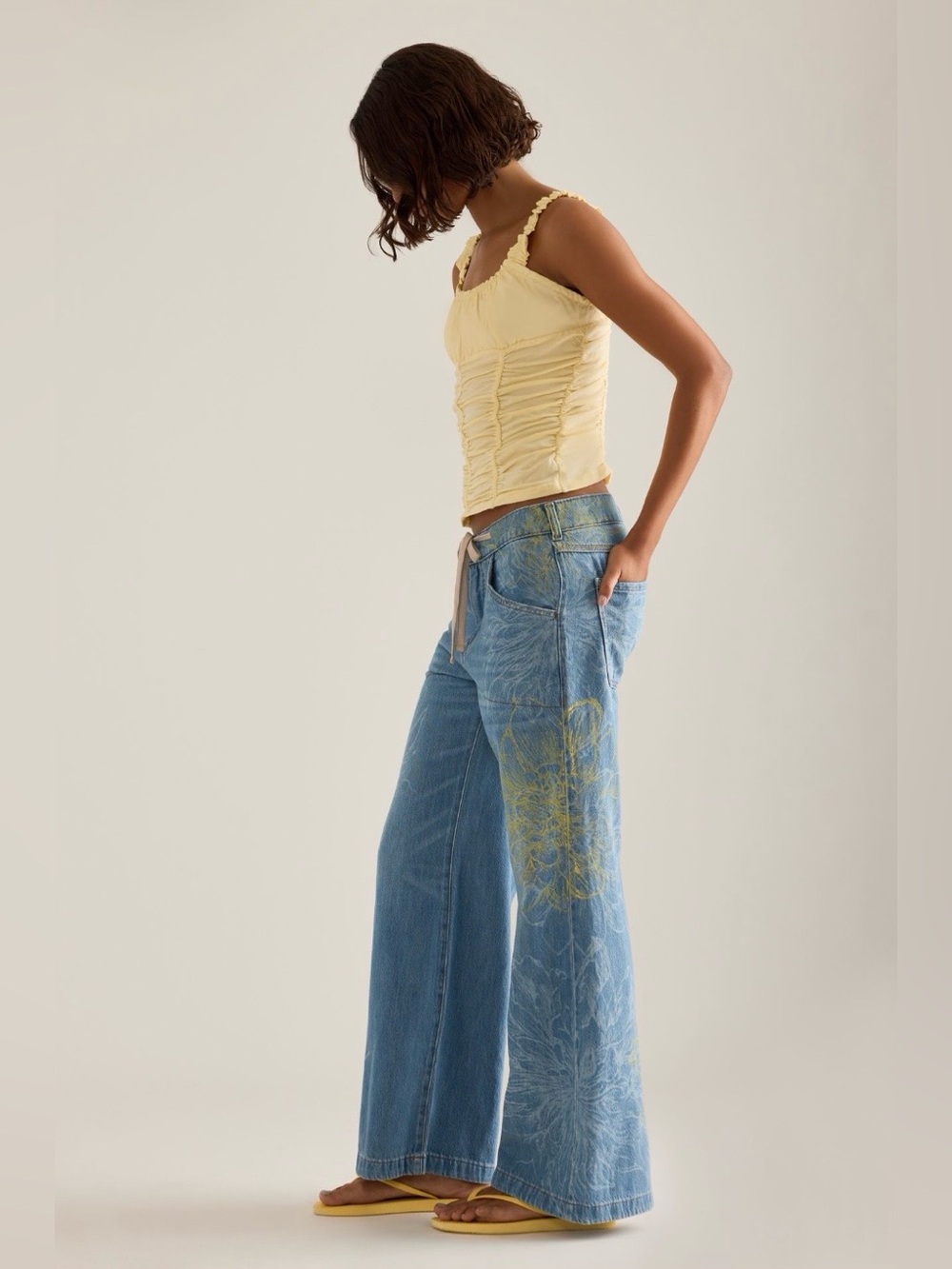 Anthropologie Pilcro Ellis Floral High-Rise Wide-Leg Drawstring Jeans (Petite) - Picture 2 of 10